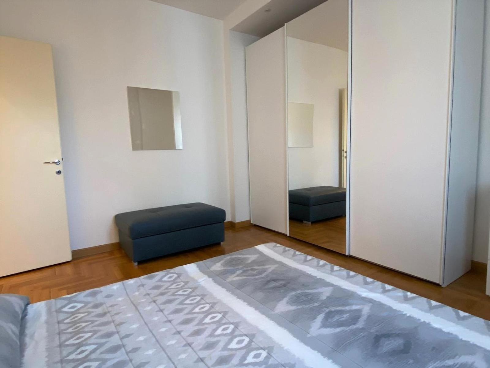 The Little Duck - Modern Apartment With Balcony Комо Екстериор снимка